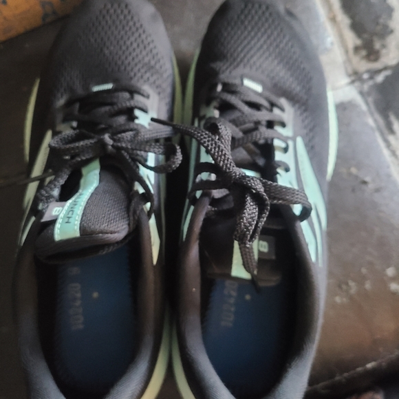 Brooks launch shoes - Picture 2 of 4